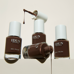 NAIL POLISH